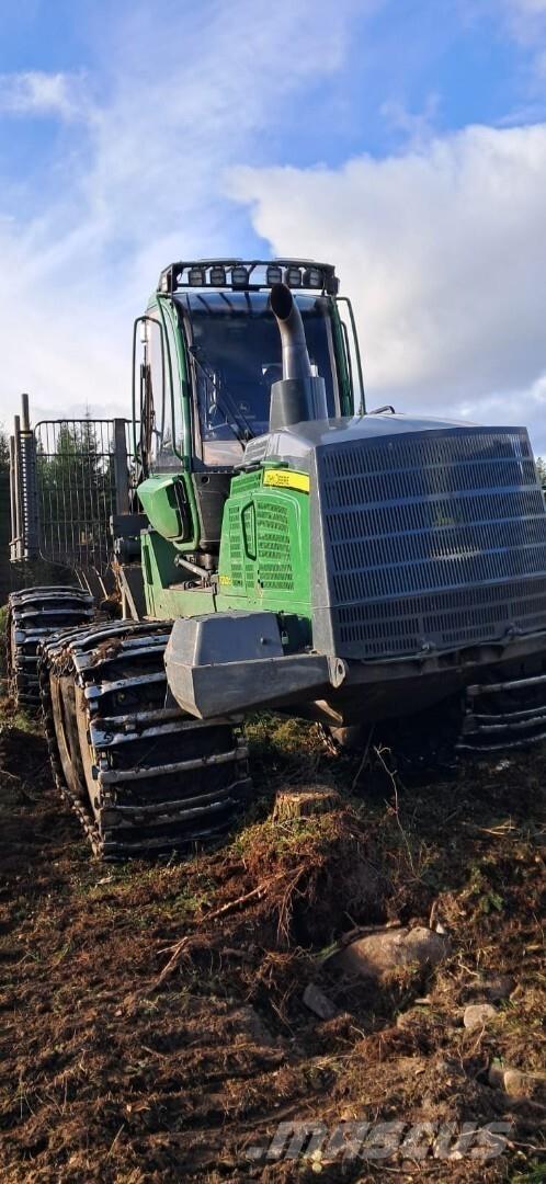 John Deere 1210G 集運機