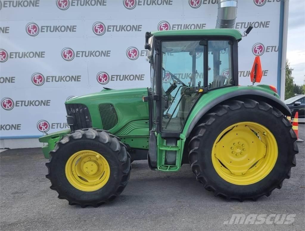 John Deere 6120SE 曳引機