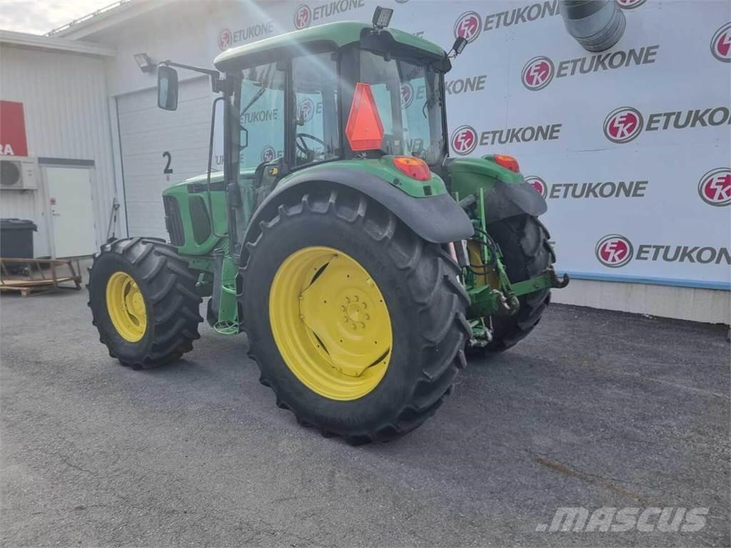 John Deere 6120SE 曳引機