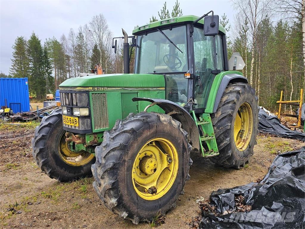 John Deere 6800 曳引機