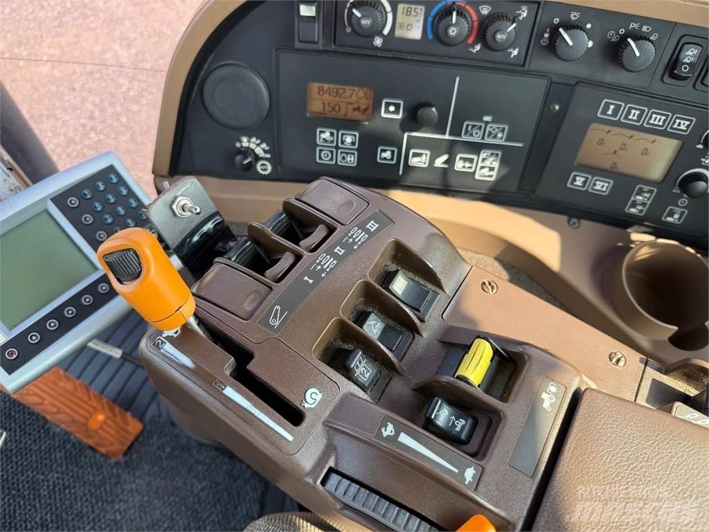 John Deere 8330 曳引機