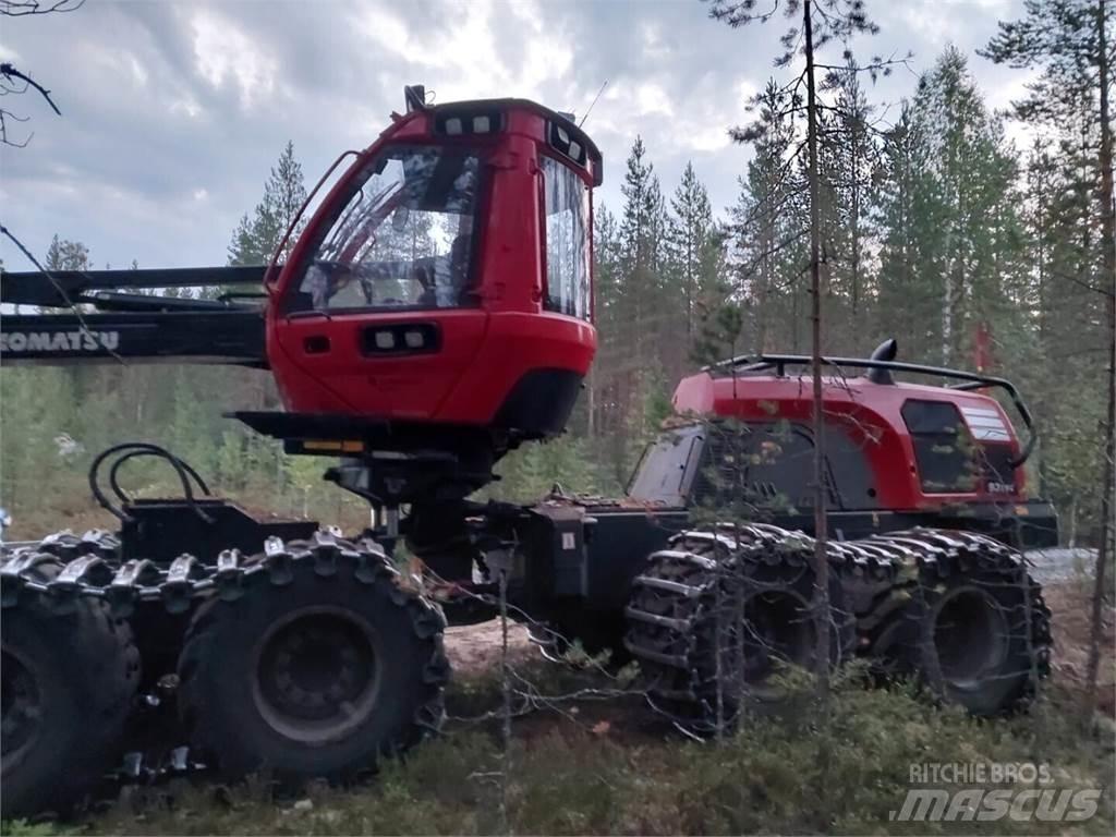 Komatsu 931 xc 收穫機
