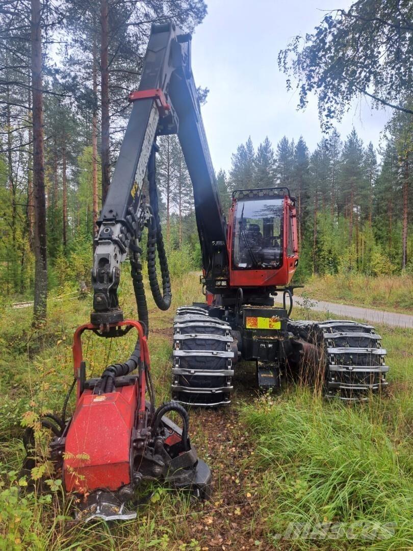 Komatsu 931 xc 收穫機