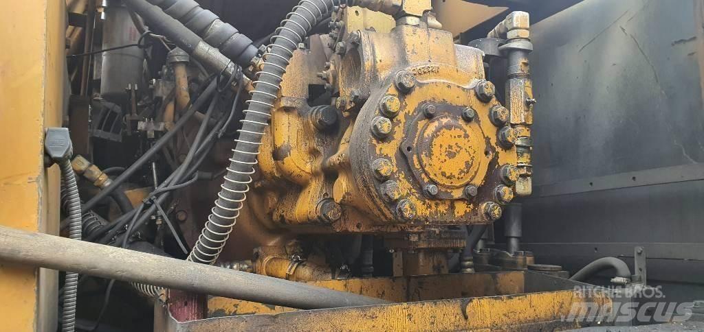 Komatsu PC300-3 履帶式 挖土機/掘鑿機/挖掘機