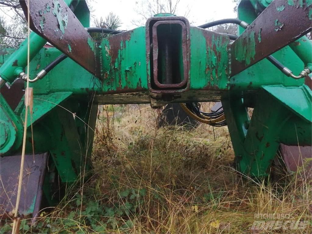  Laikkumätästin 其他