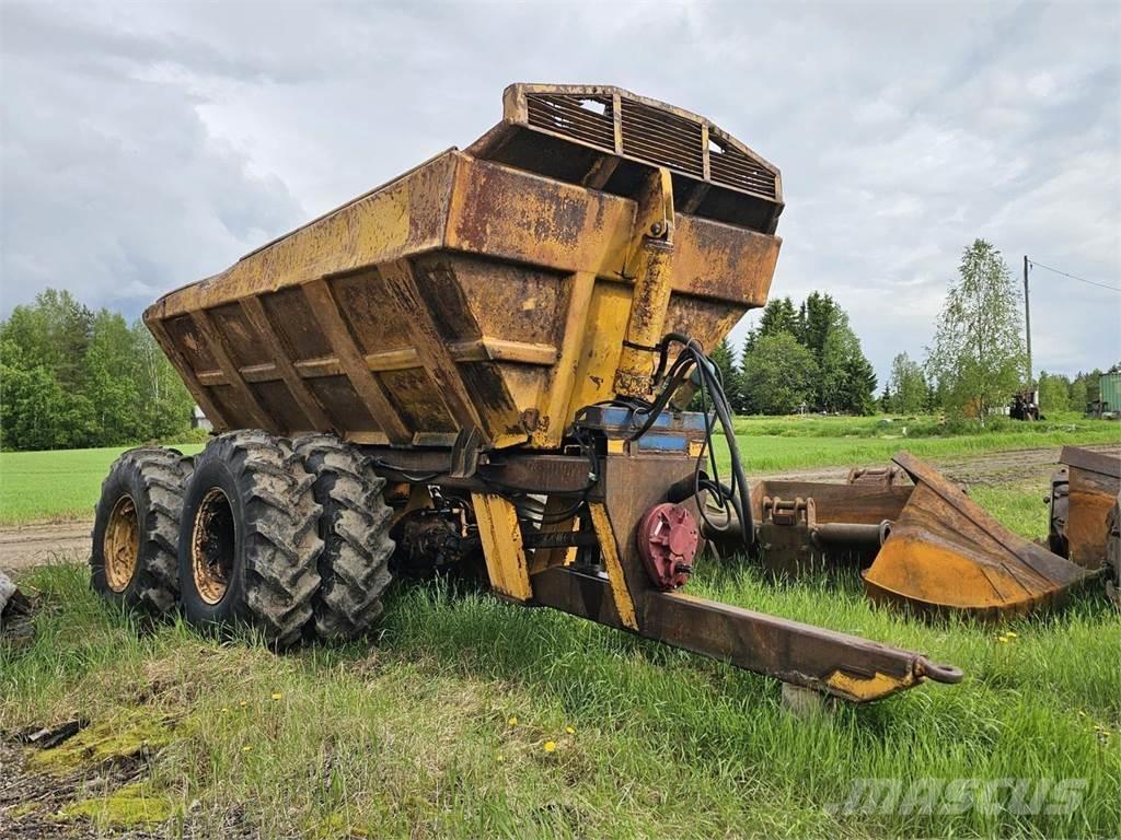  Maansiirtokärry 傾卸式拖車