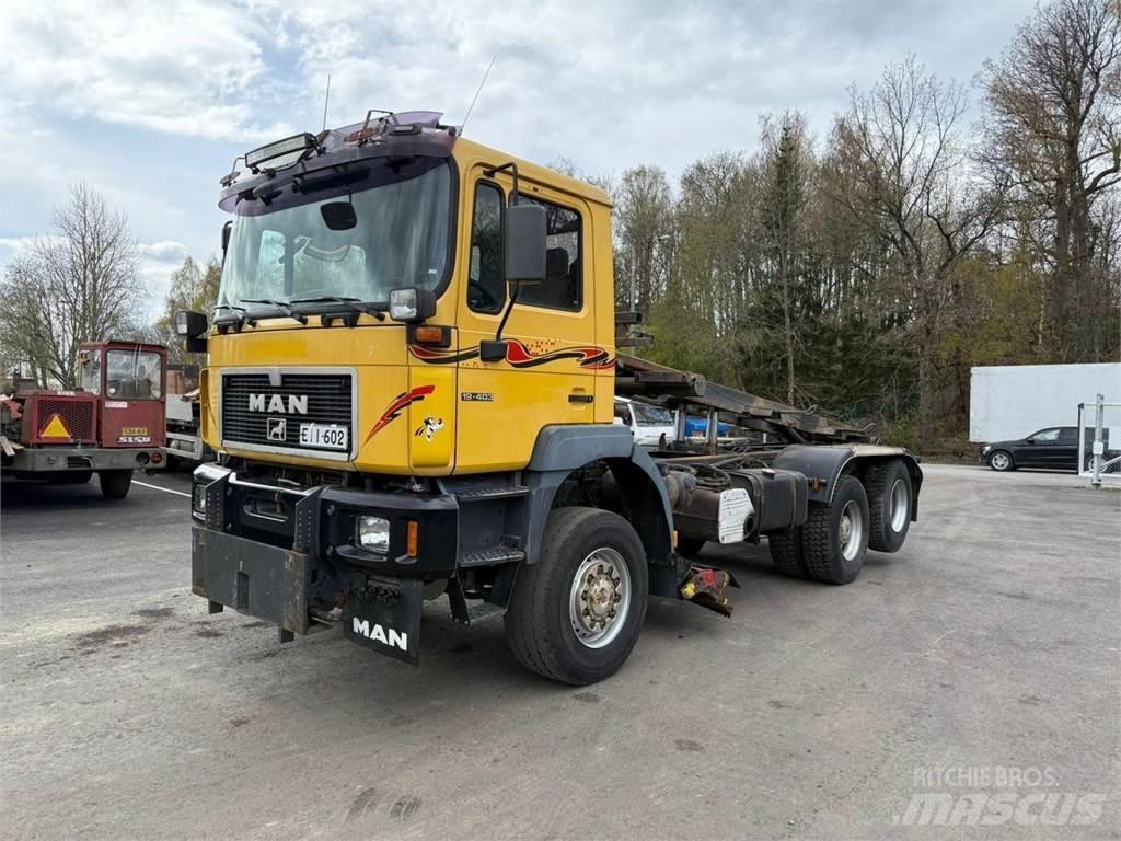 MAN 19.403 4x4 + 2 都市/通用型車輛