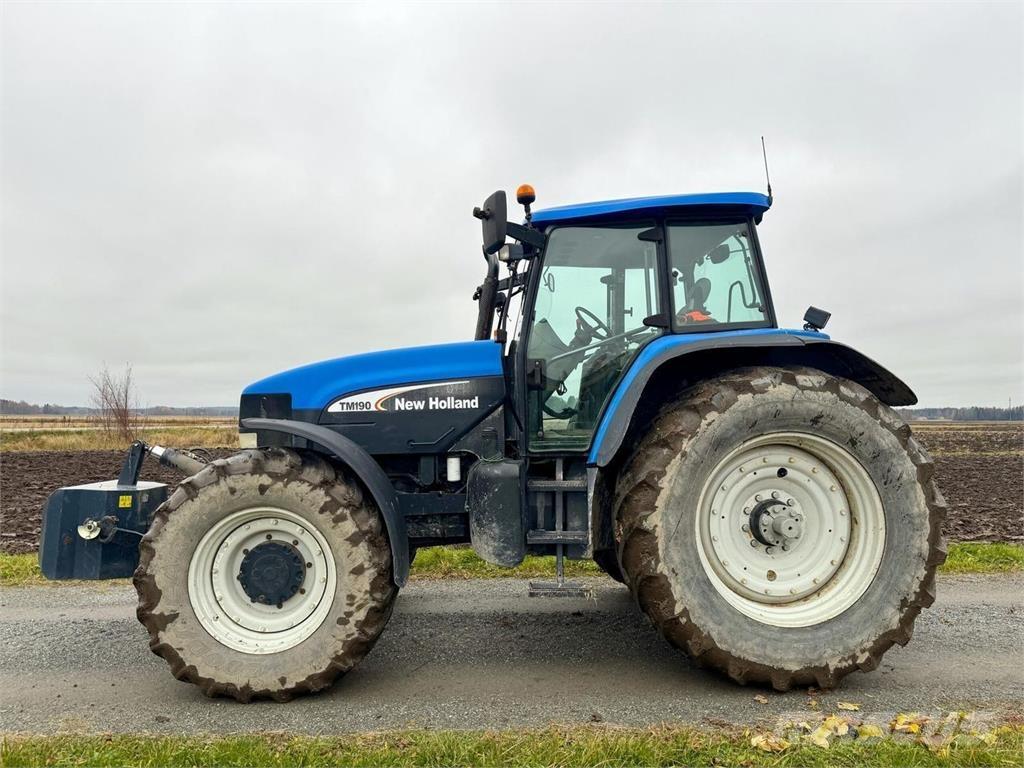 New Holland TM190 曳引機