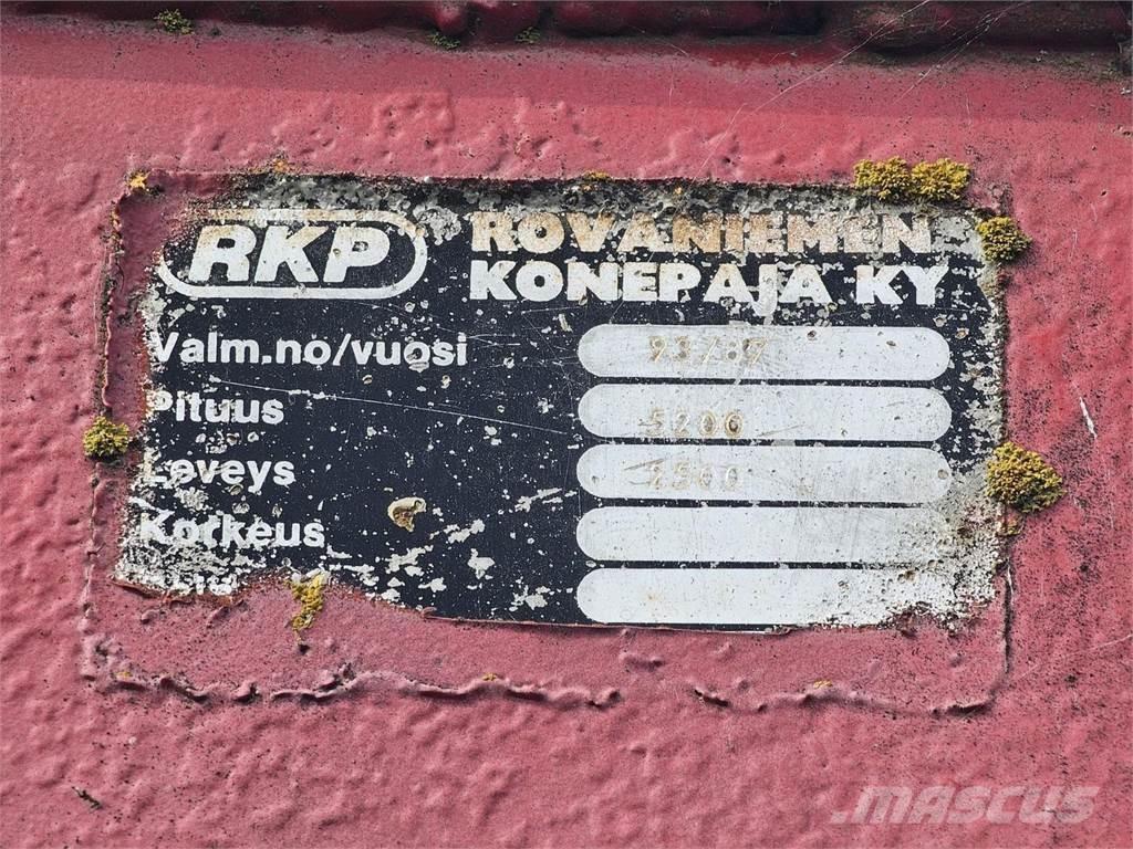  Perävaunu 傾卸式拖車