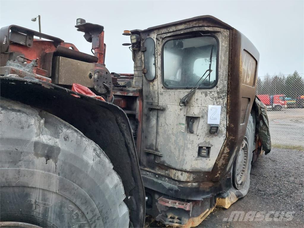 Sandvik TORO 621 輪胎式裝載機