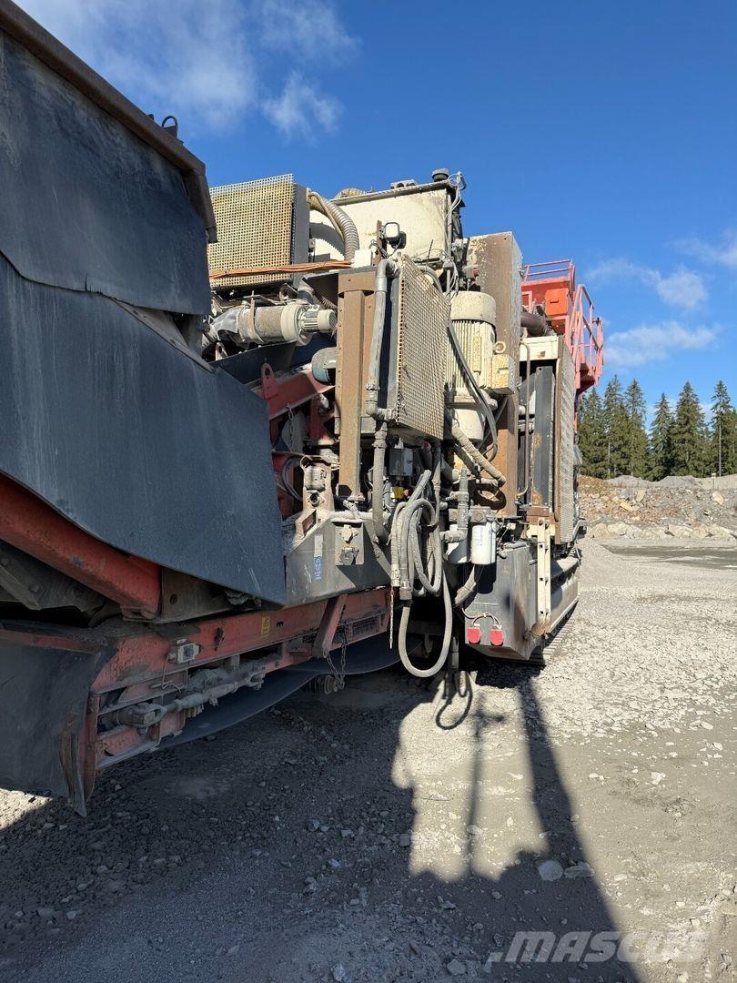 Sandvik WH440e 破碎機