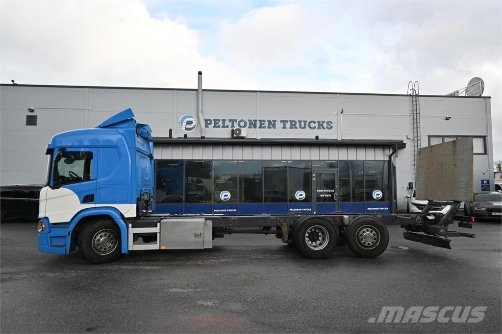 Scania P370 6x2*4 商用底盤車