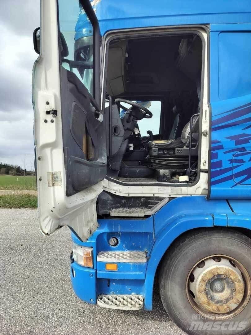 Scania R 560 6X2 曳引機組件
