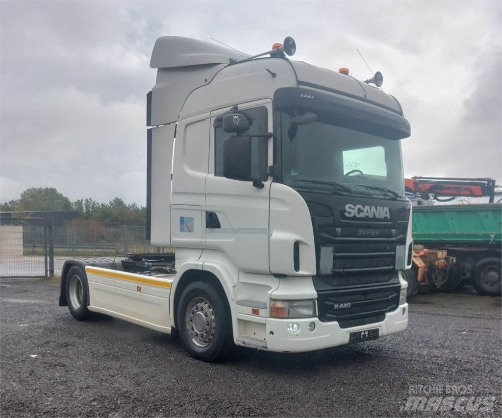 Scania R440 4x2 曳引機組件