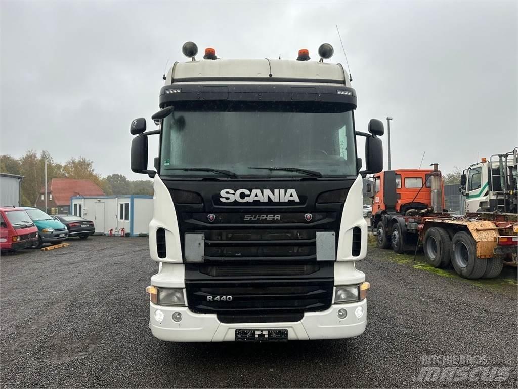 Scania R440 4x2 曳引機組件
