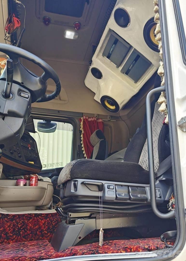 Scania R500 6x2 曳引機組件