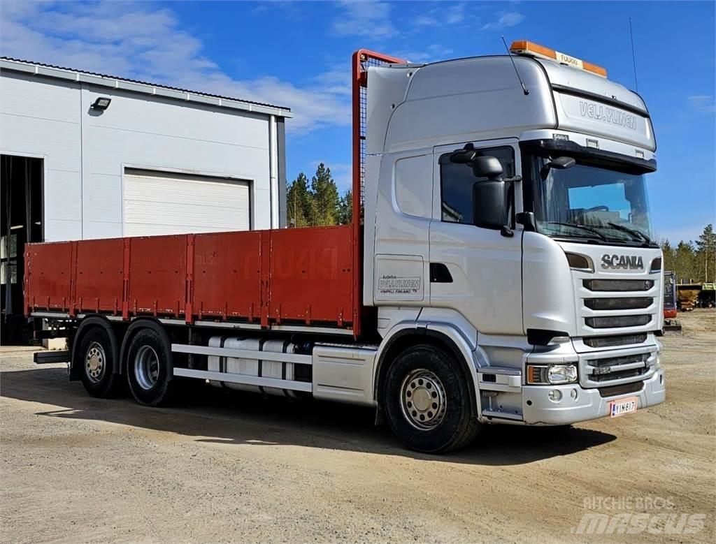 Scania R520 6x2 平板式/側卸式卡車
