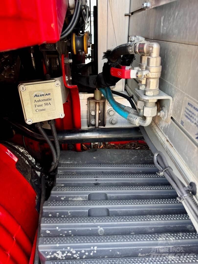 Scania R730 8x4 木材貨車