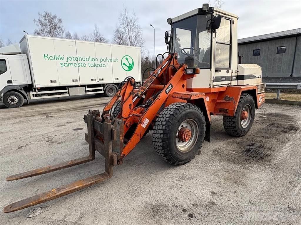 Schaeff SKL 835 輪胎式裝載機