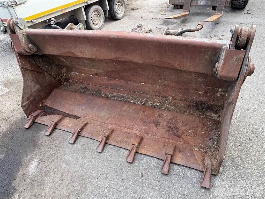 Schaeff SKL 835 輪胎式裝載機