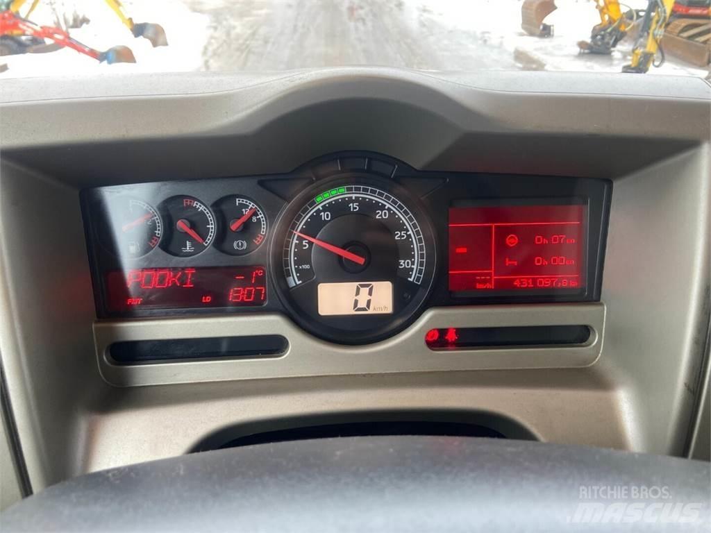 Sisu C 600 2+2 林業運輸車