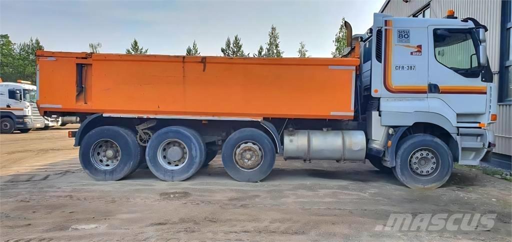 Sisu E12 8X2 傾卸式卡車