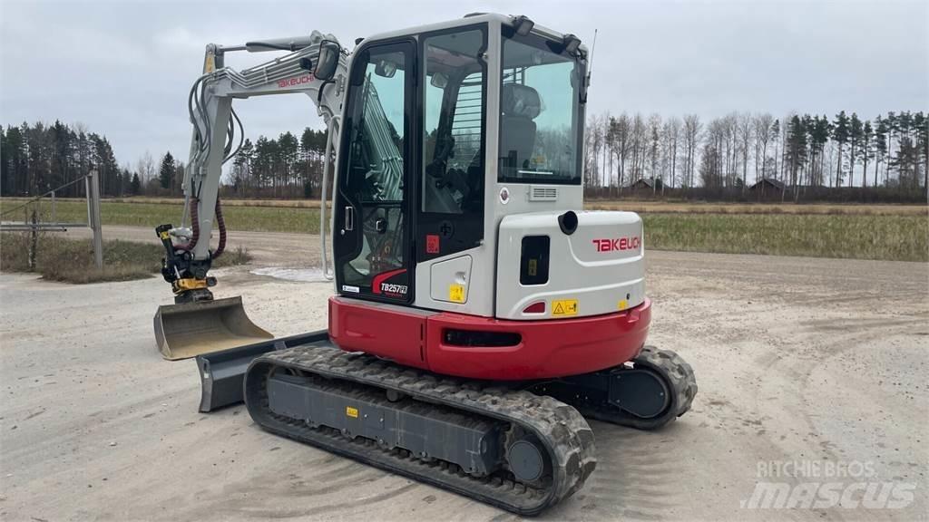 Takeuchi TB257FR 小型挖土機/掘鑿機<7t(小型挖掘機)