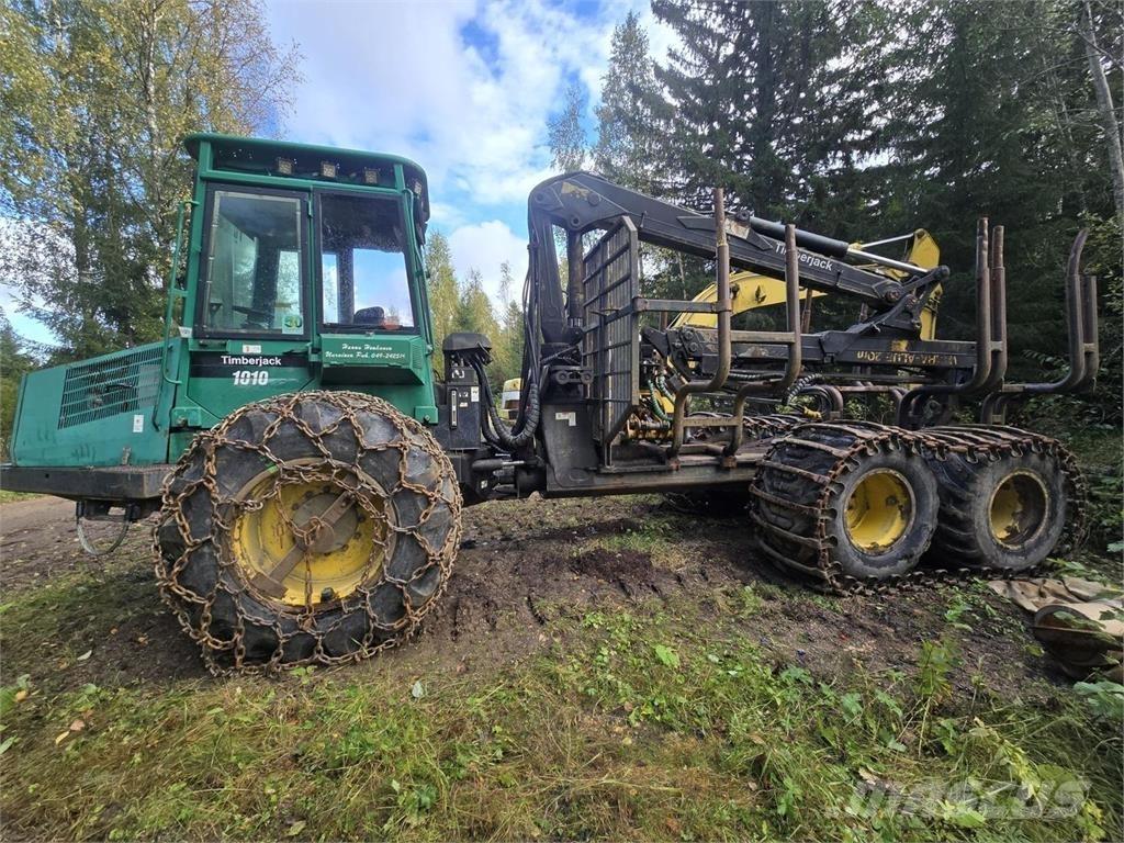 Timberjack 1010 集運機