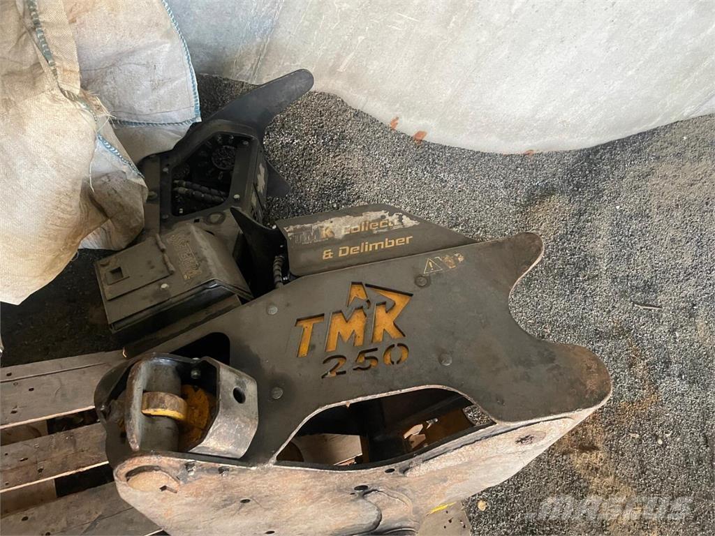 TMK 250 收穫機頭