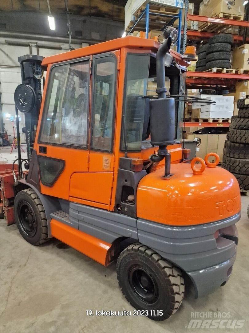Toyota 02-6FDF30 柴油卡車