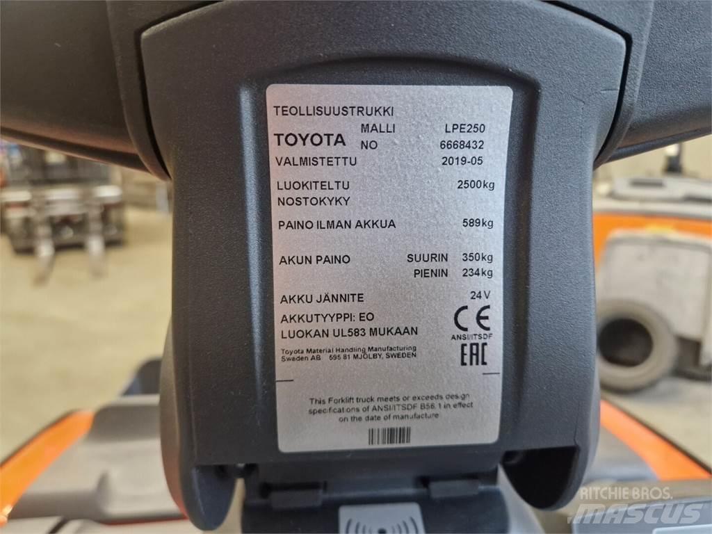 Toyota LPE 250 堆高機(叉車)-其他