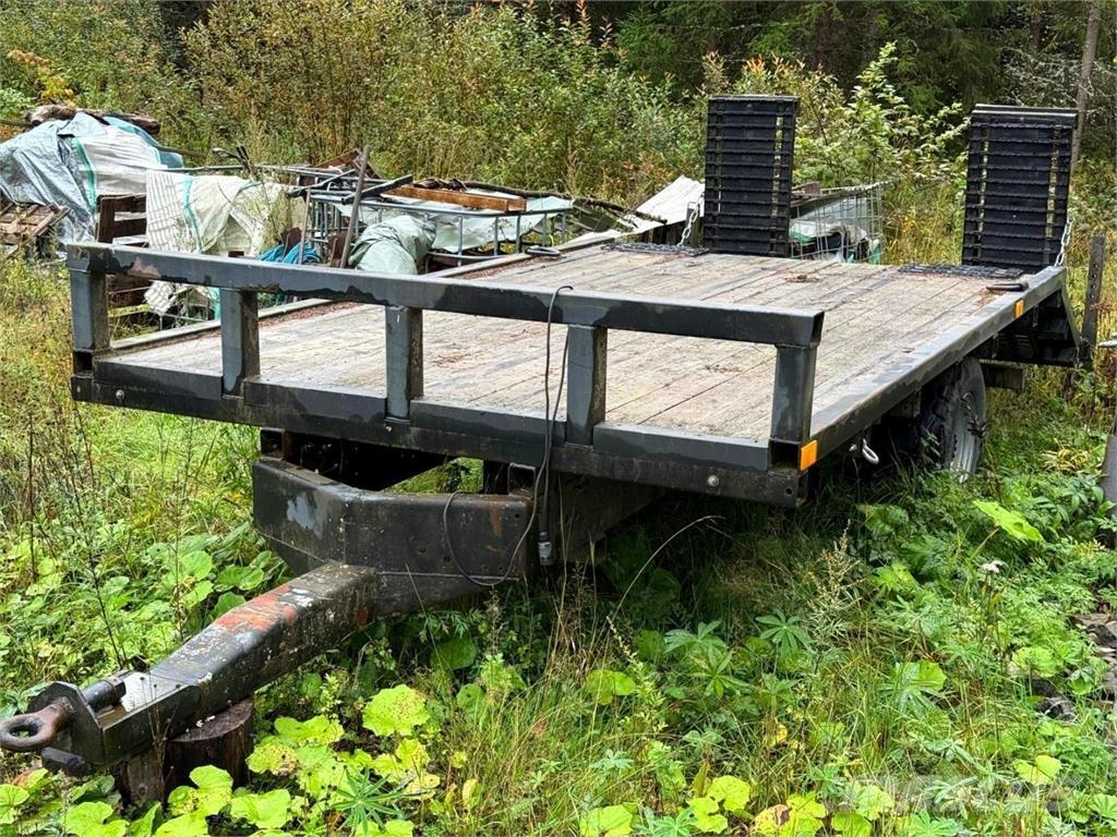  Traktorilavetti 其他拖車