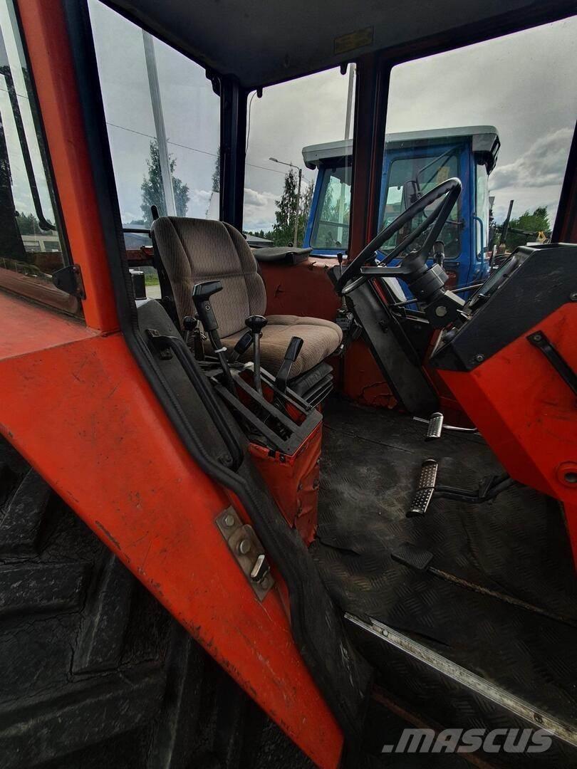 Valmet 605-4 EK 曳引機
