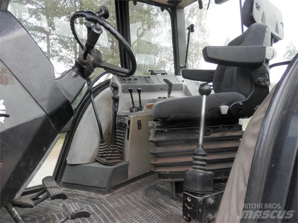 Valmet 8000 曳引機