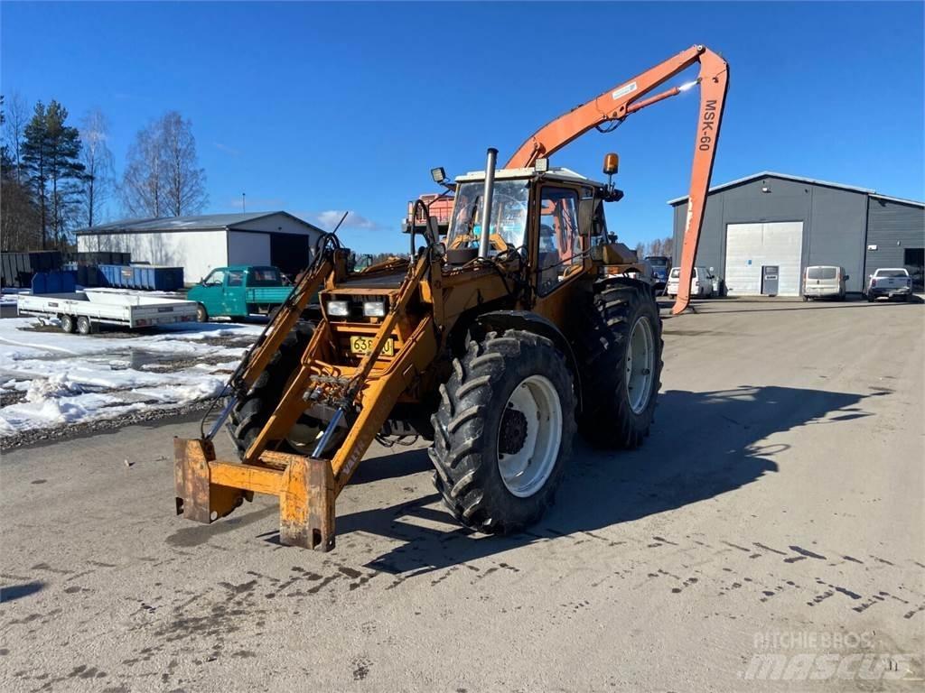 Valmet 802 曳引機