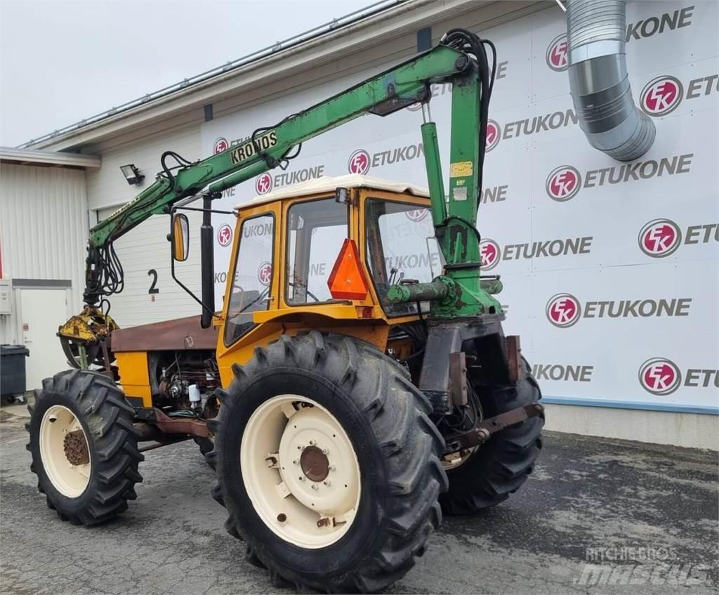 Valmet 802-4 曳引機
