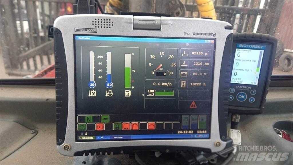 Valmet 840.3 集運機