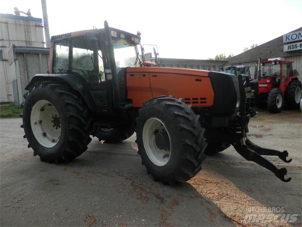 Valmet 8550 曳引機