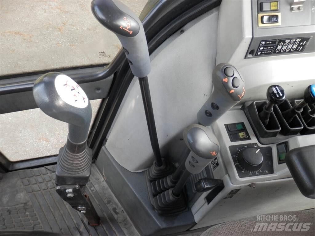 Valmet 8550 曳引機