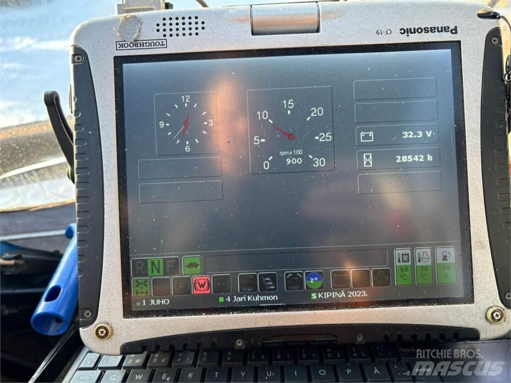 Valmet 901.3 收穫機
