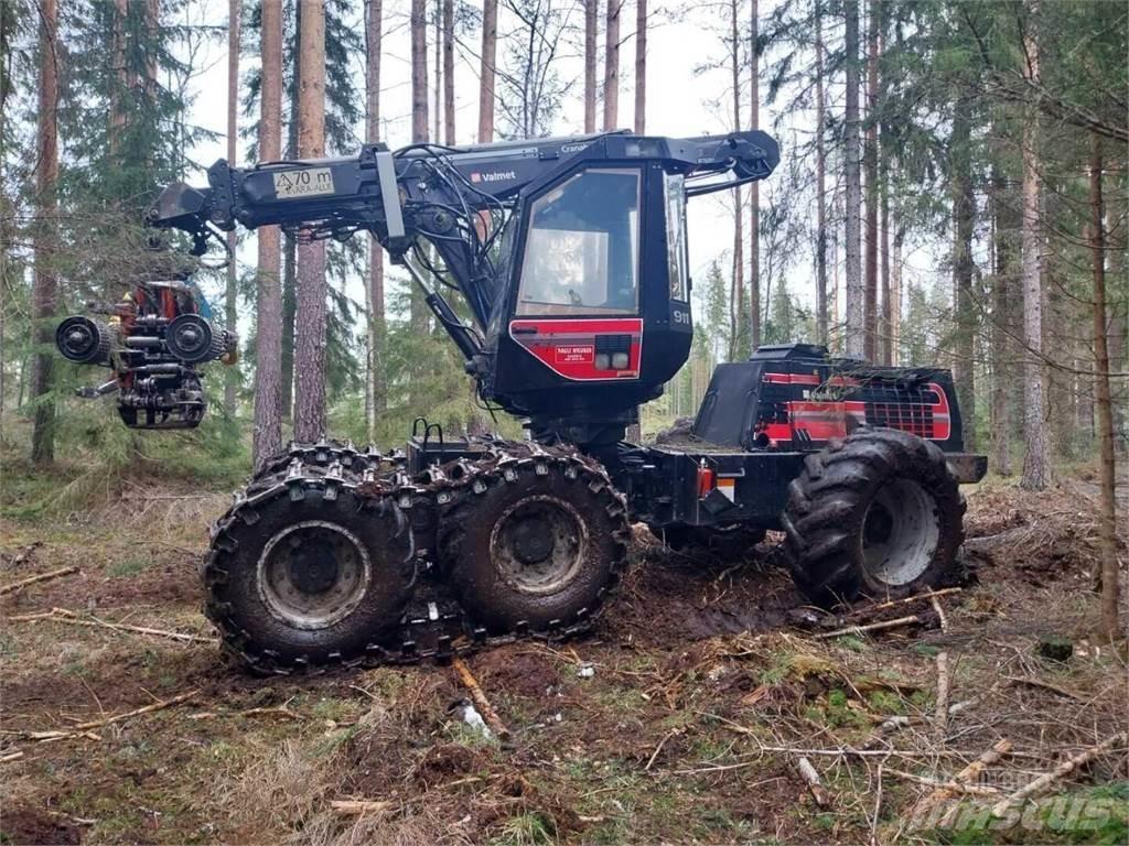 Valmet 911 收穫機