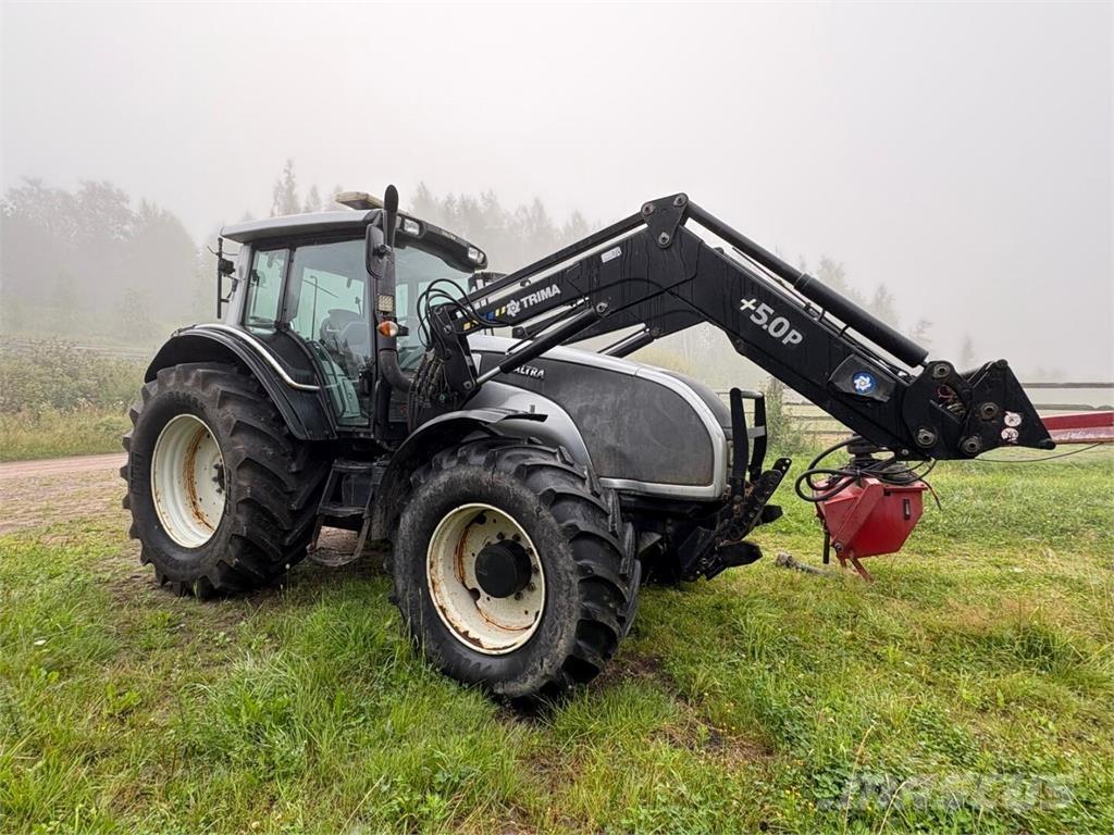 Valtra T 151 E 曳引機