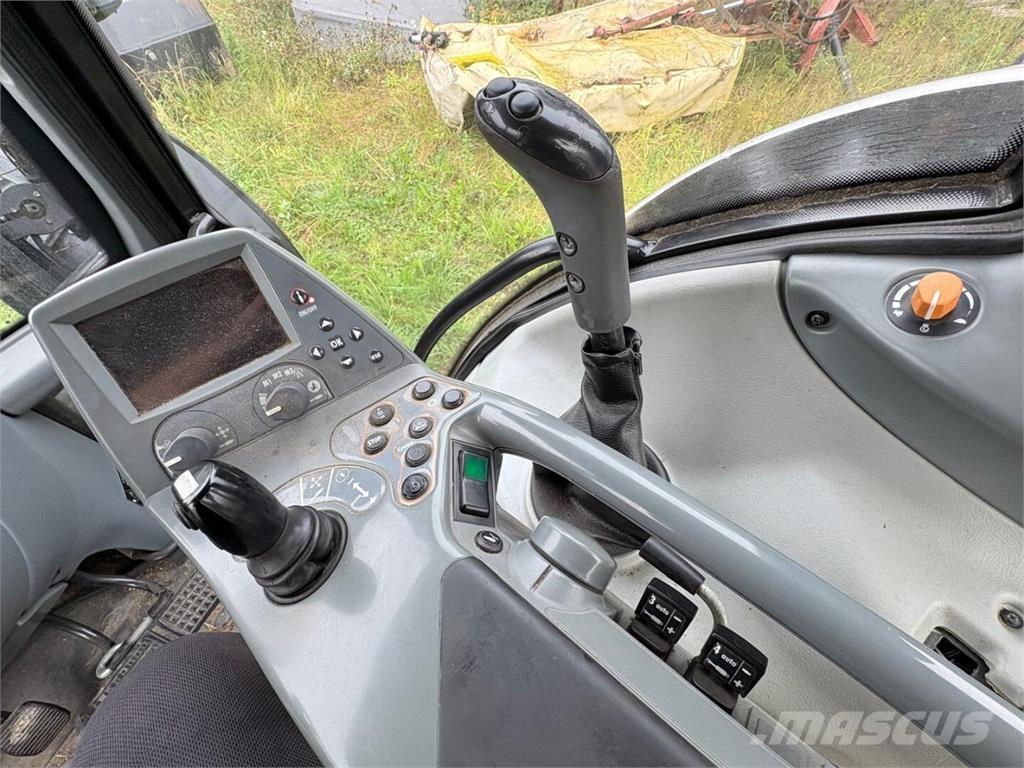 Valtra T 151 E 曳引機