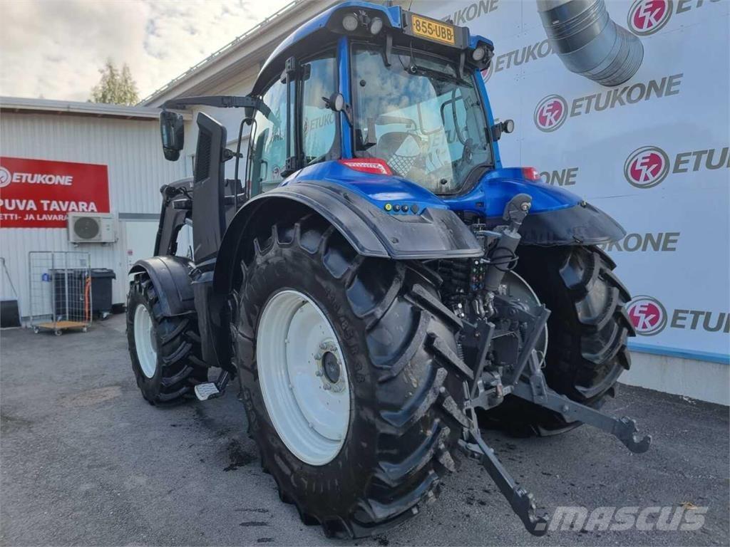 Valtra T145 曳引機