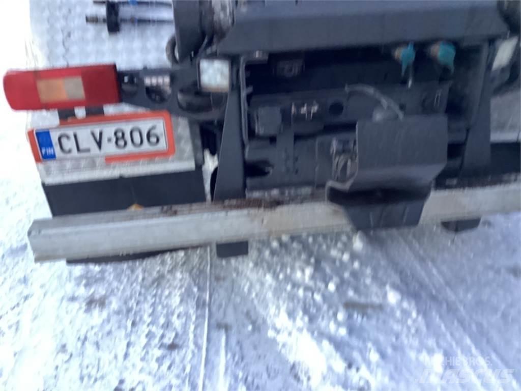 Volvo 460 吊鉤式起重車