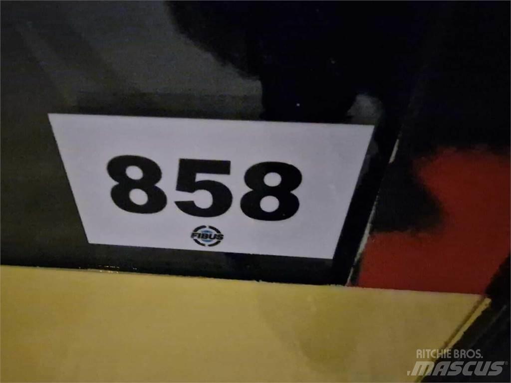 Volvo 8700 B7R 公路客運汽車