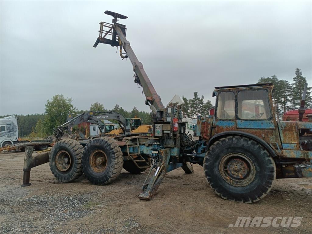 Volvo BM DR 860 垂直升降工作台