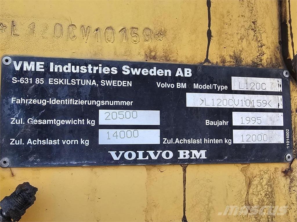 Volvo BM L120C 輪胎式裝載機