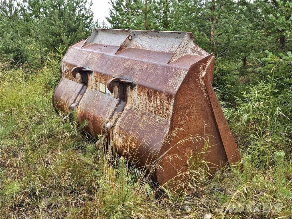 Volvo BM Maakauha 鏟斗