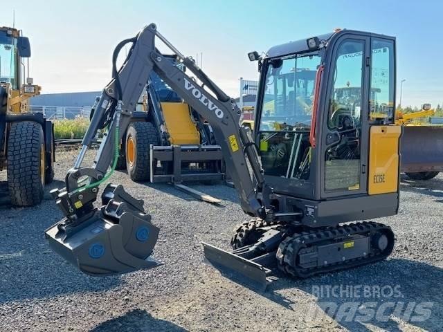 Volvo EC15E 小型挖土機/掘鑿機<7t(小型挖掘機)